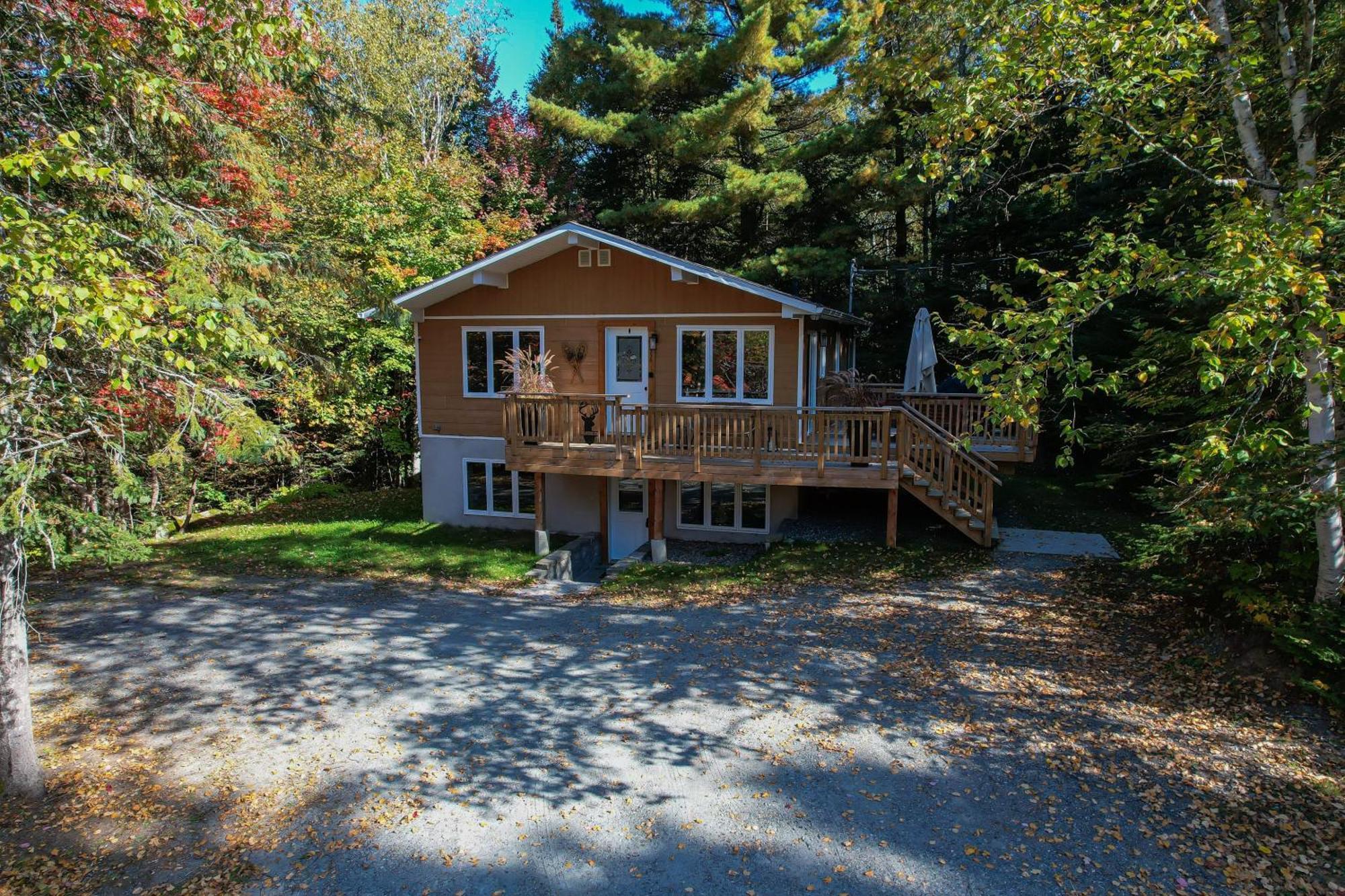 Cozy Chalet Well Located Villa Saint-Faustin Exterior photo